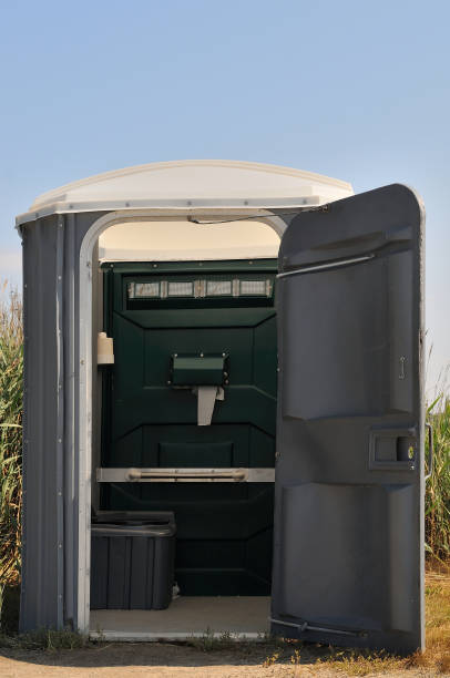 Best Porta potty rental near me  in La Vale, MD
